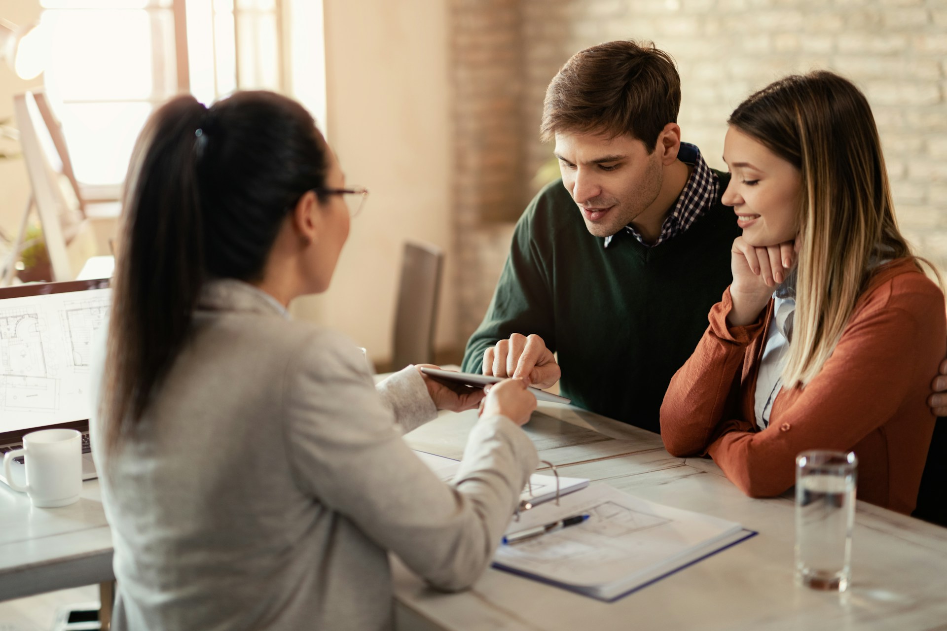 You are currently viewing Rent-to-Own vs Traditional Mortgage Explained Suits