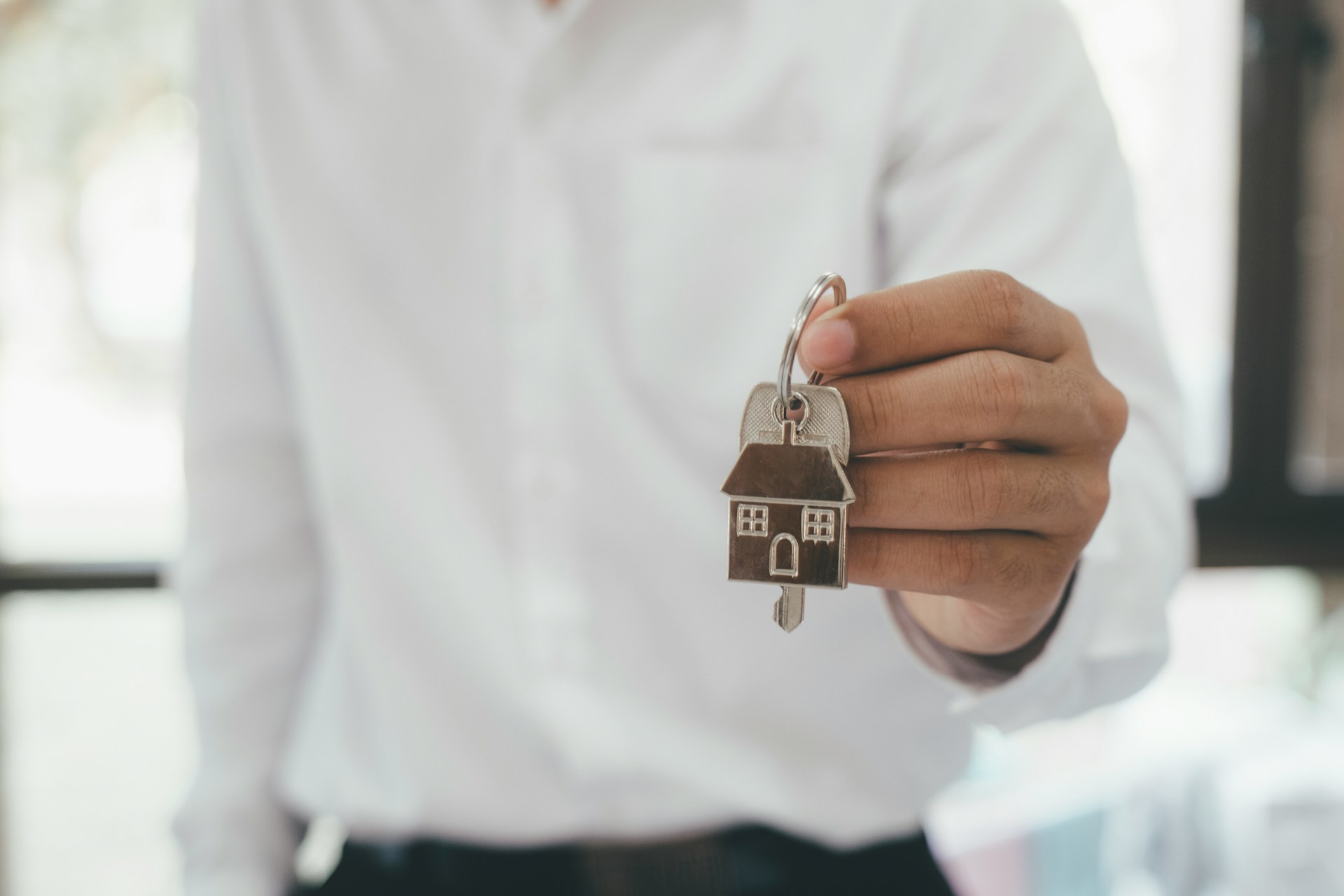 You are currently viewing Homes for Sale: Bad Credit Options and Tips for Buyers