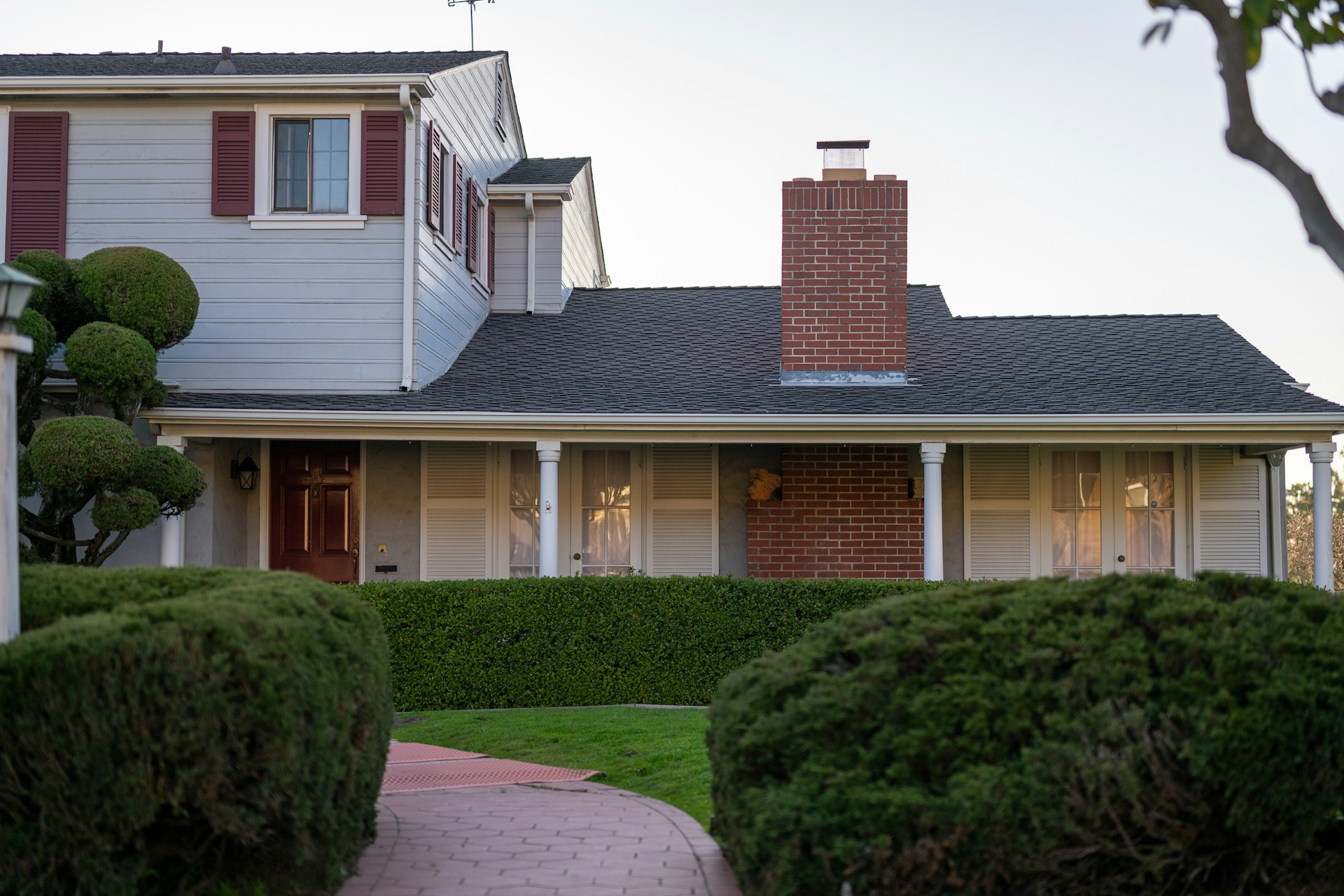 You are currently viewing Homes for Sale with Bad Credit: Know Your Options and Get Financing Tips